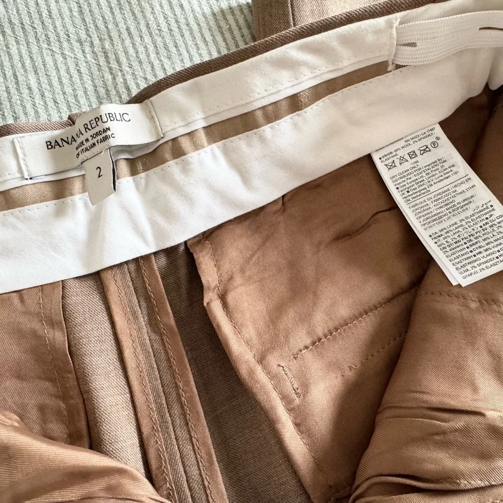 Banana Republic Siena Wide-Leg Italian Wool Pants - Camel - Size: 2 - Like New! - Picture 10 of 11